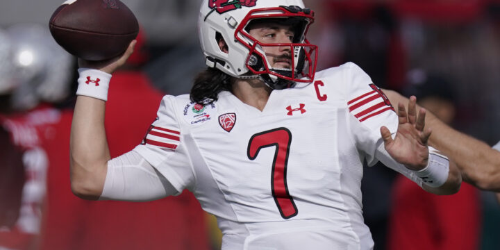 2022-2023 College Football Bowl Schedule: Dates, Times, Channels